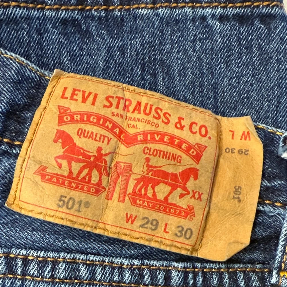Levi's Men's Dark Blue Straight Jeans - Picture 2 of 5